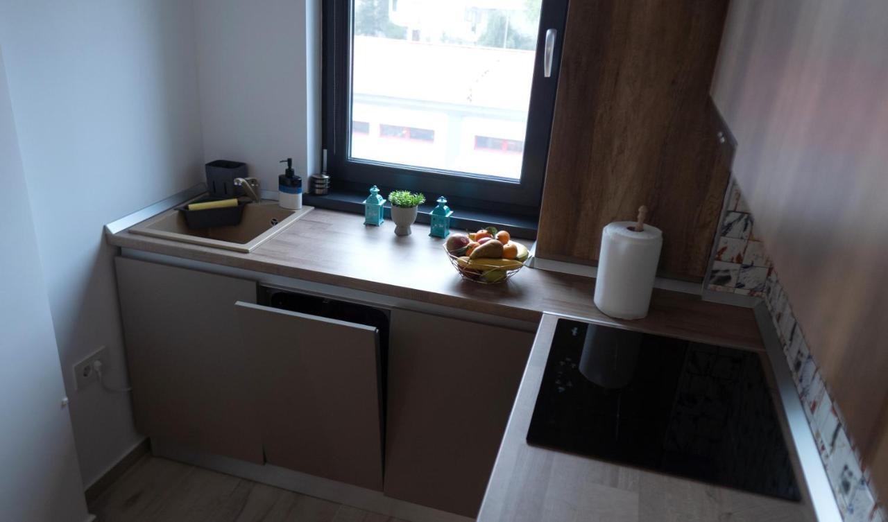 'Just Like Home' Apartment - With Private Parking Place Galac Kültér fotó