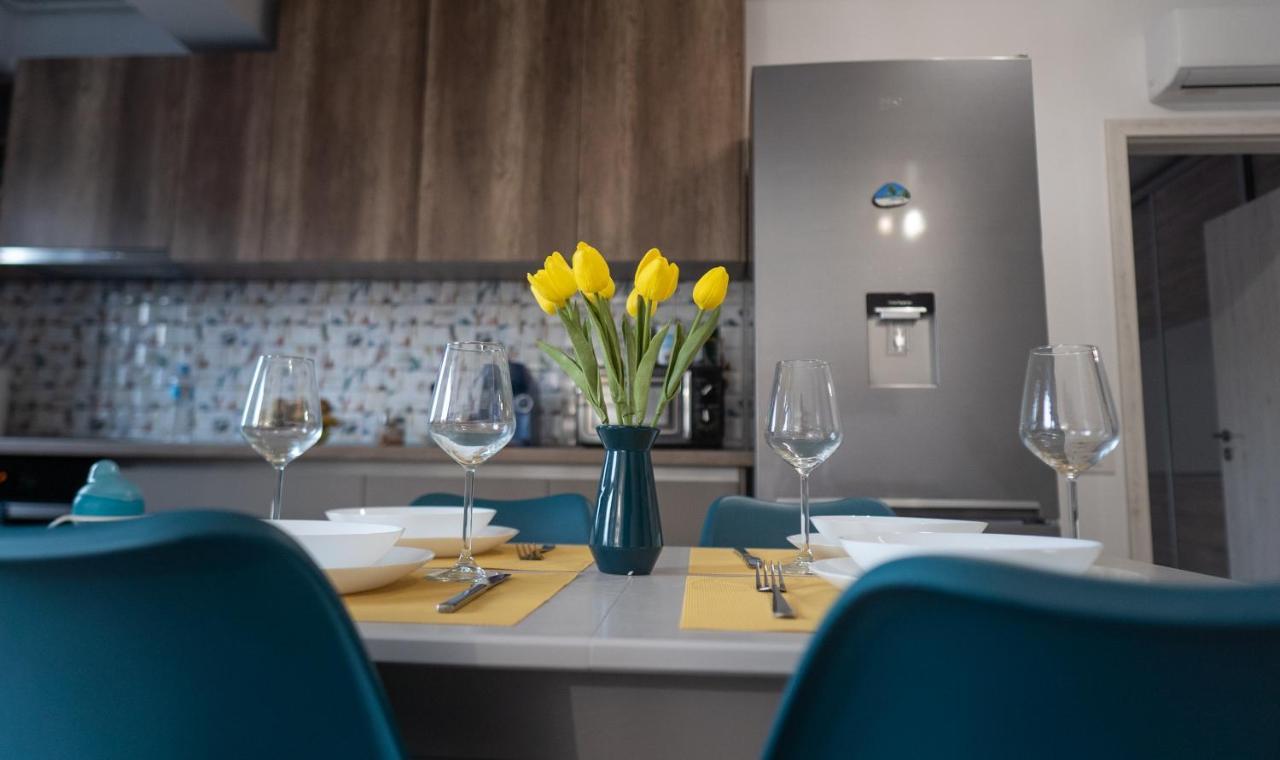 'Just Like Home' Apartment - With Private Parking Place Galac Kültér fotó