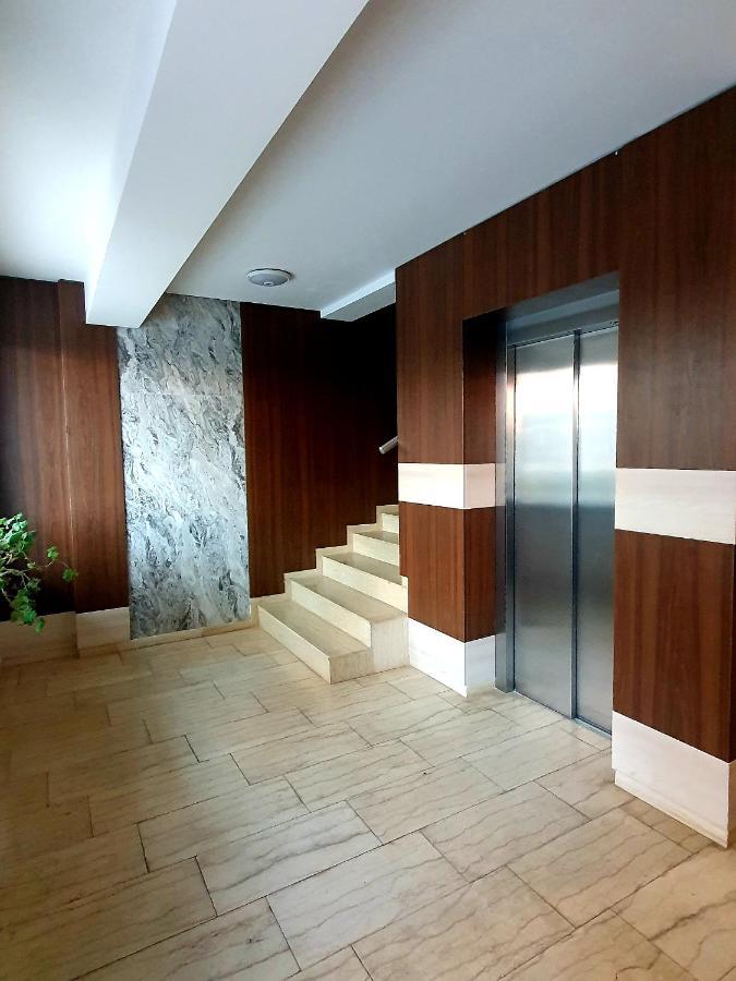 'Just Like Home' Apartment - With Private Parking Place Galac Kültér fotó